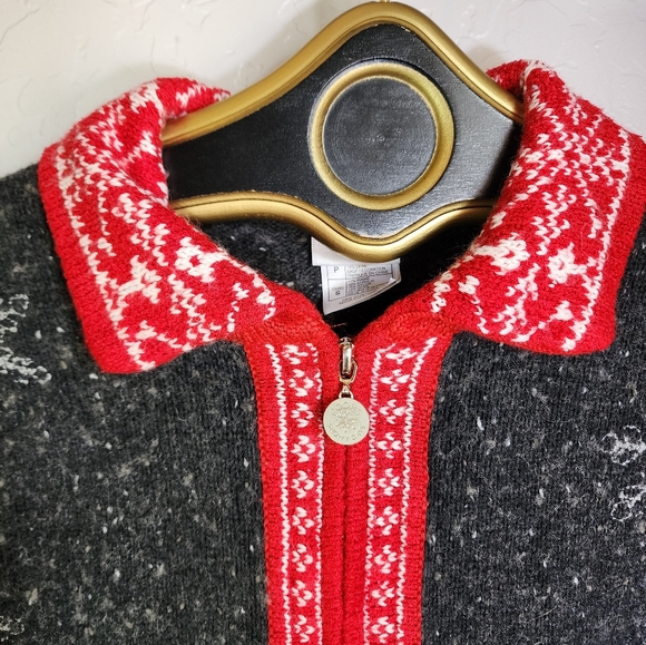 Vintage The Disney Store Winnie The Pooh Christmal Wool Sweater Size Small - Picture 5 of 11